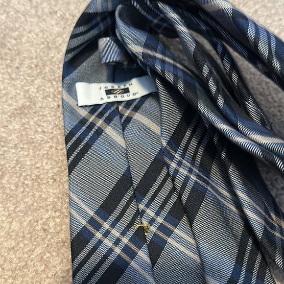 Joseph abboud tie extra long - Picture 2 of 3